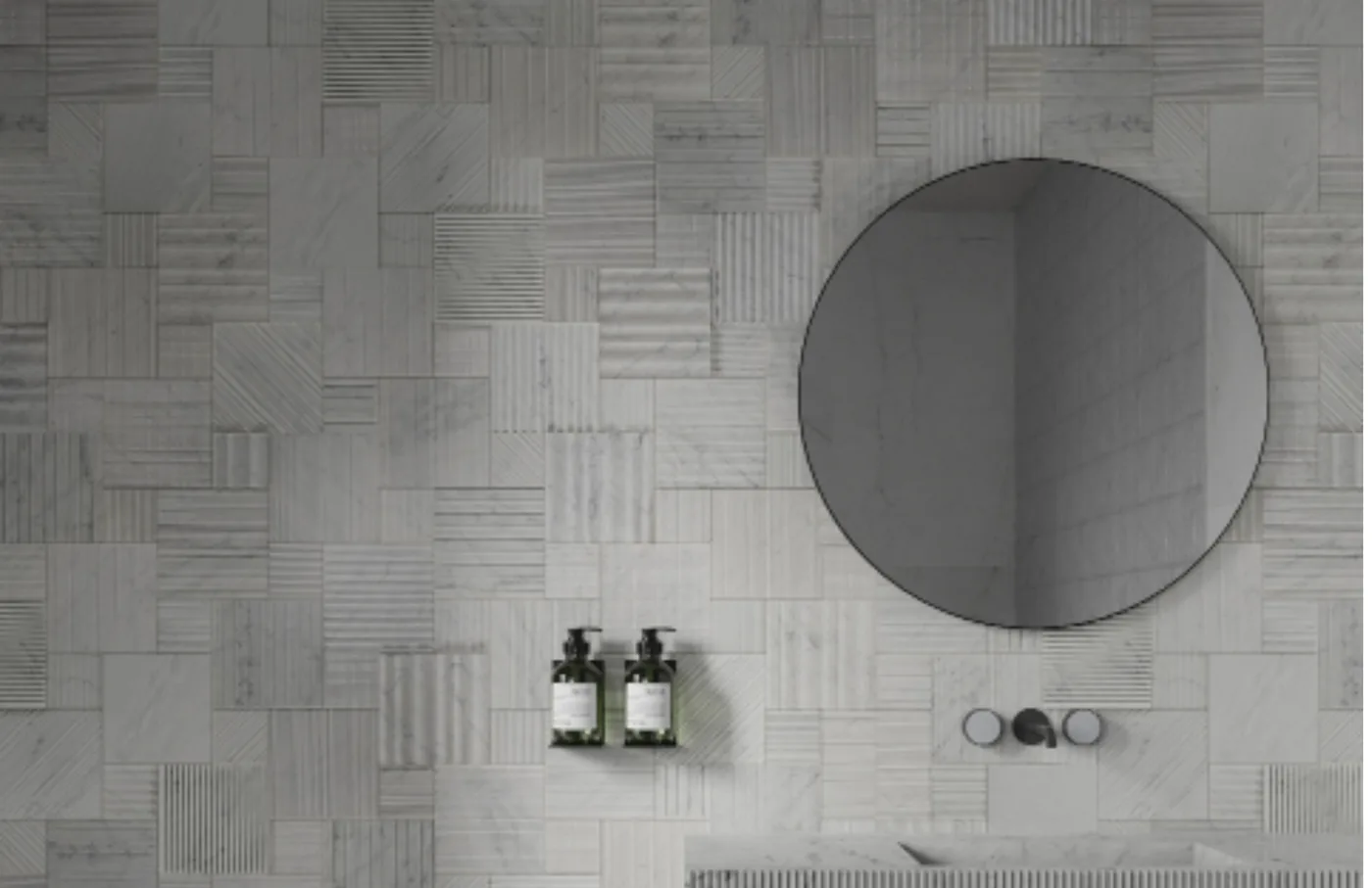 Mur de salle de bain en mosaïque de marbre blanc avec miroir rond, extrait de notre catalogue de mosaïques
